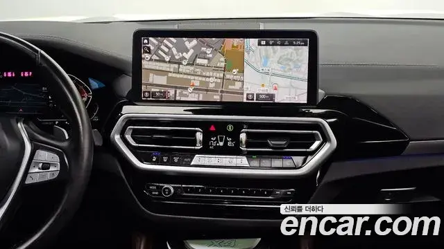 BMW X4 2021 — Photo 15/20