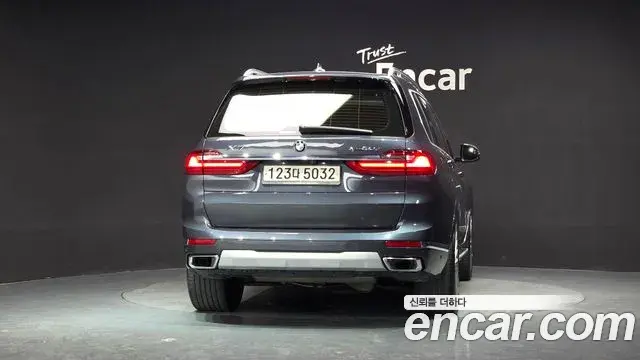 BMW X7 2020 — Фото 4/20