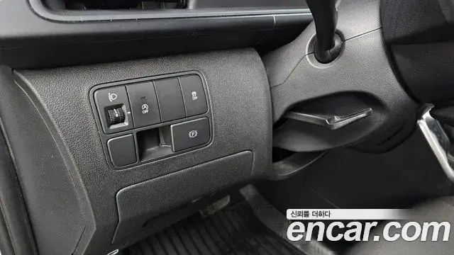 Hyundai Staria 2022 — Şəkil 4/32