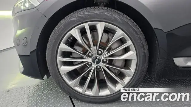 Kia The K9 2022 — Photo 5/20
