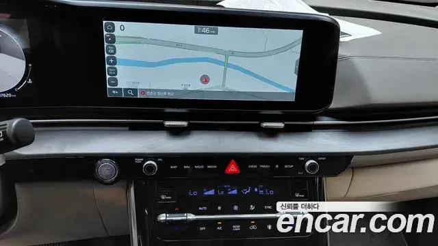 Kia Carnival 2021 — Photo 15/20