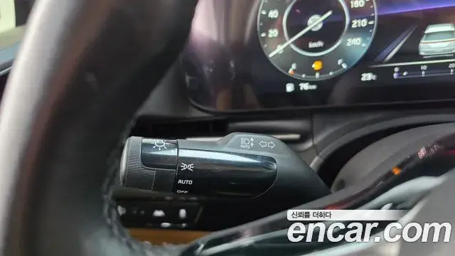 Kia Carnival 2021 — Şəkil 20/20