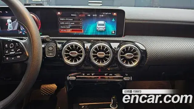 Mercedes-Benz A-Class 2020 — Фото 14/20