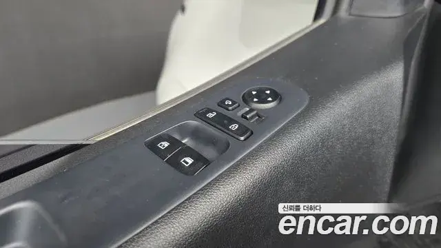 Hyundai Staria 2022 — Şəkil 18/20