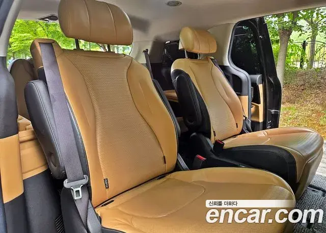 Kia Carnival 2020 — Şəkil 14/20