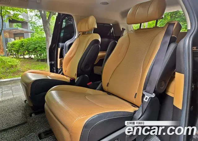 Kia Carnival 2020 — Şəkil 16/20