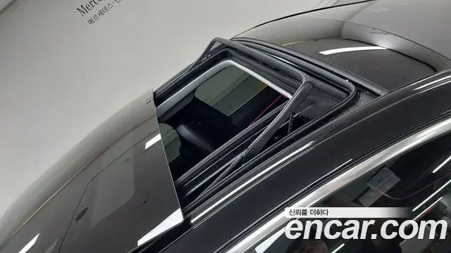 Mercedes-Benz E-Class 2024 — Şəkil 12/18