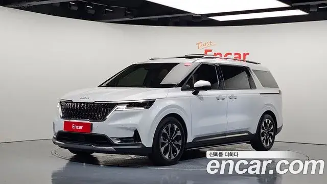 Kia Carnival 2021 — Фото 1/20