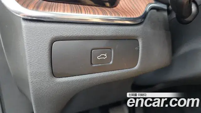 Volvo XC60 2025 — Фото 20/20