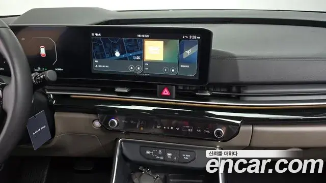 Kia Carnival 2024 — Şəkil 17/20