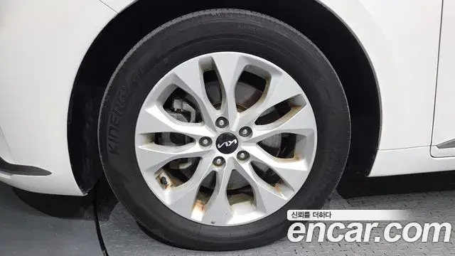 Kia K8 2021 — Photo 5/20