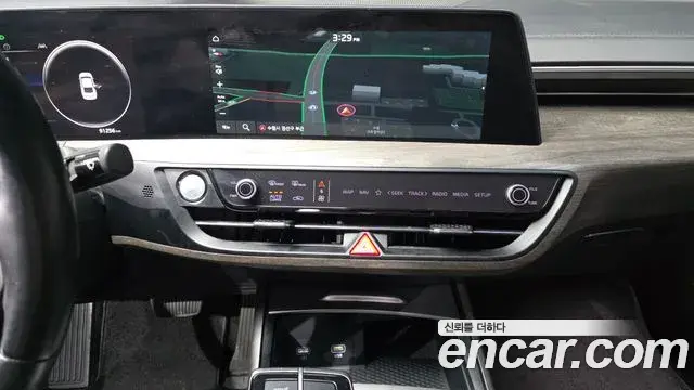 Kia K8 2021 — Photo 13/20