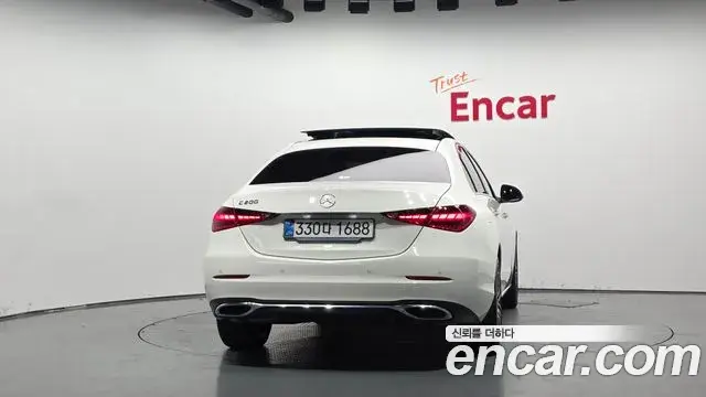 Mercedes-Benz C-Class 2025 — ფოტო 4/20