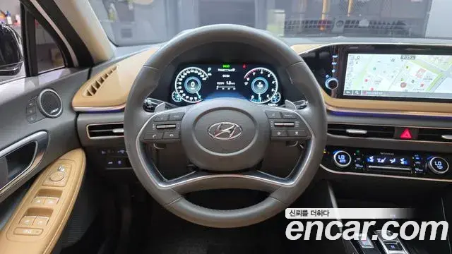 Hyundai Sonata 2020 — Фото 13/20