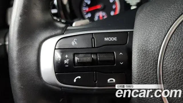 Kia K5 2022 — Şəkil 16/20