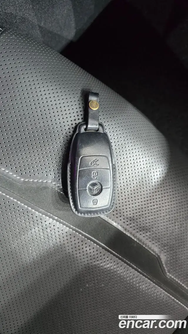 Mercedes-Benz AMG GT 2021 — Photo 17/20