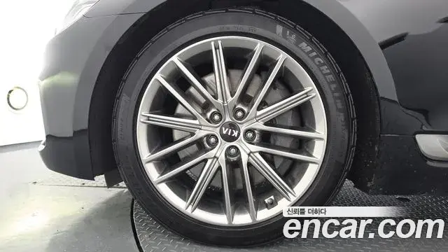 Kia The K9 2020 — Photo 5/20