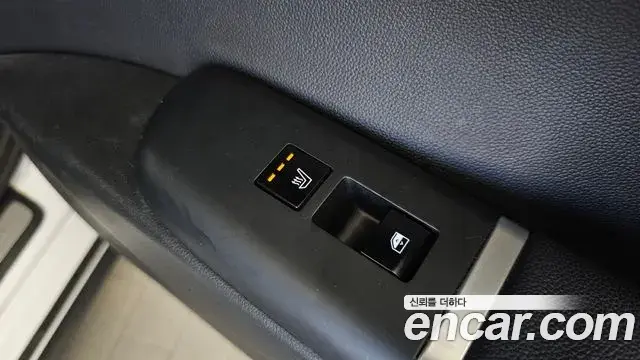 Hyundai Grandeur 2023 — Photo 18/20