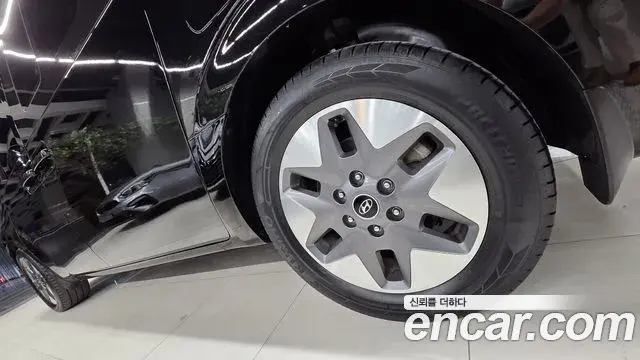 Hyundai Staria 2021 — Фото 19/19