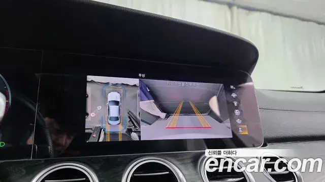 Mercedes-Benz E-Class 2022 — Фото 15/20