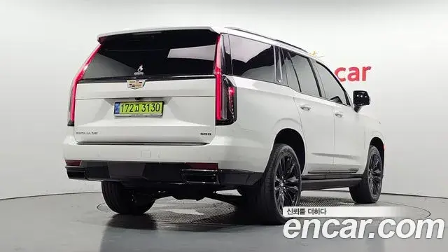 Cadillac Escalade 2021 — Photo 2/20