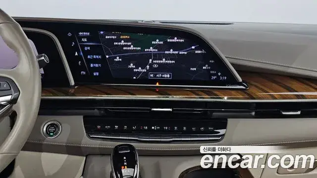 Cadillac Escalade 2021 — Photo 14/20