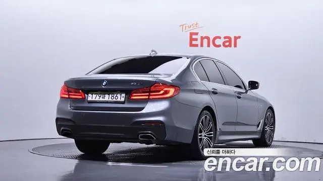 BMW 5 Series 2019 — Фото 2/20