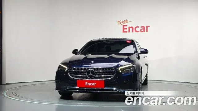 Mercedes-Benz E-Class 2021 — Фото 3/20