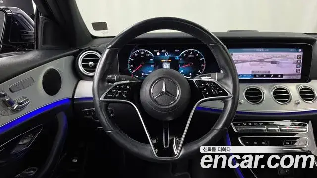 Mercedes-Benz E-Class 2021 — Фото 13/20