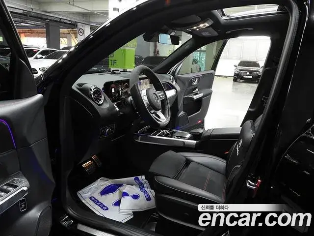 Mercedes-Benz GLB-Class 2023 — Фото 7/20