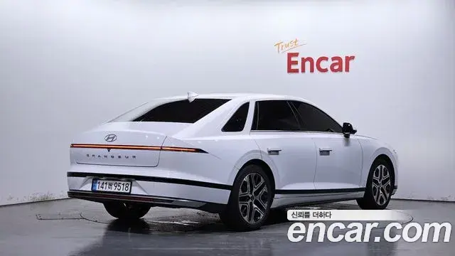 Hyundai Grandeur 2023 — Фото 2/20