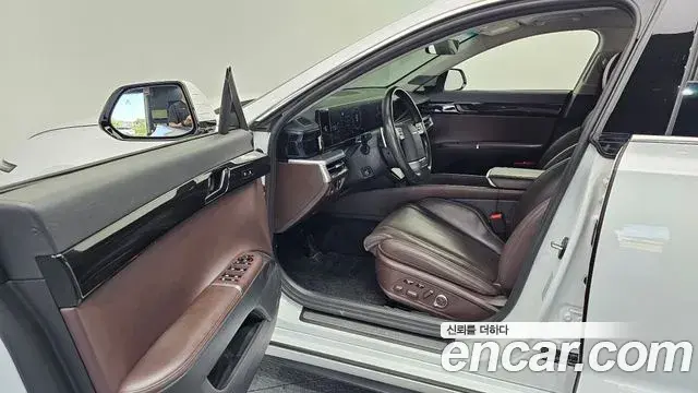 Hyundai Grandeur 2023 — Фото 10/20