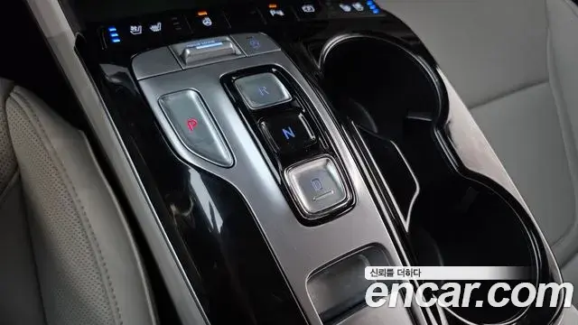 Hyundai The New Tucson 2023 — Фото 9/20