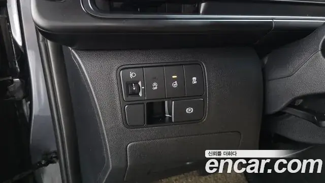 Hyundai Staria 2022 — Şəkil 17/20
