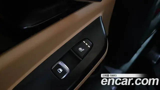 Kia Carnival 2022 — Photo 19/20