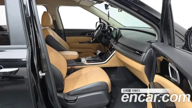 Kia Carnival 2021 — Şəkil 11/20