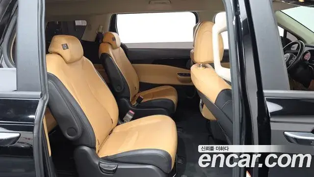 Kia Carnival 2021 — Şəkil 12/20