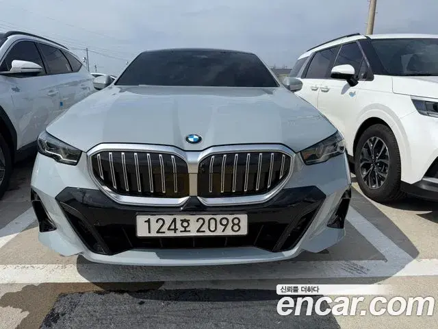 BMW 5 Series 2026 — Photo 2/20