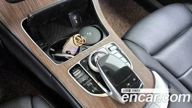 Mercedes-Benz C-Class 2019 — Фото 18/20