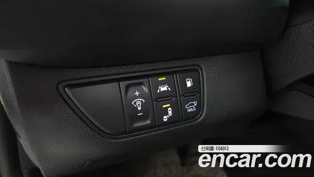 Genesis G70 2020 — ფოტო 20/35