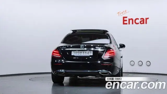 Mercedes-Benz E-Class 2019 — Фото 4/20