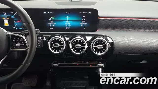 Mercedes-Benz A-Class 2021 — Фото 14/20