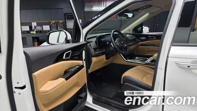 Kia Carnival 2021 — Photo 10/20