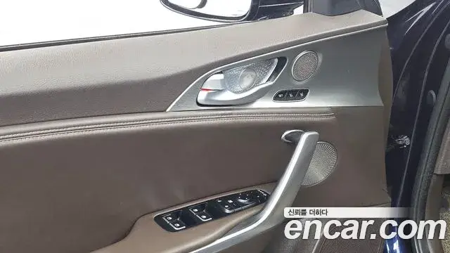 Kia Stinger 2019 — Photo 31/34