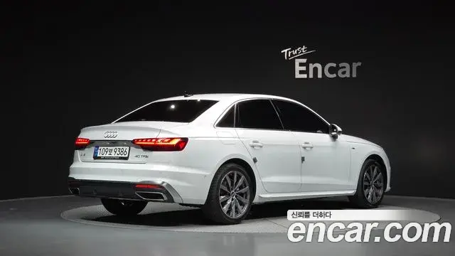Audi A4 2023 — Фото 2/20