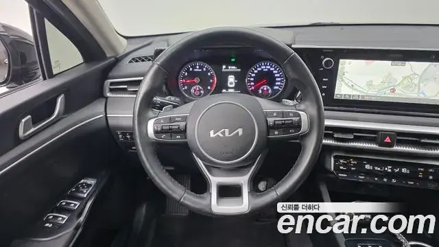Kia K5 2022 — Фото 13/20