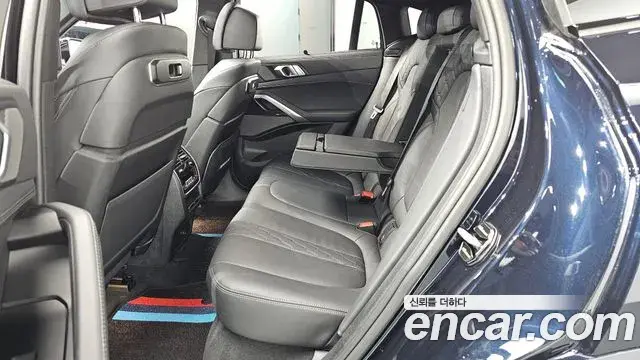 BMW X6 2023 — Фото 12/20