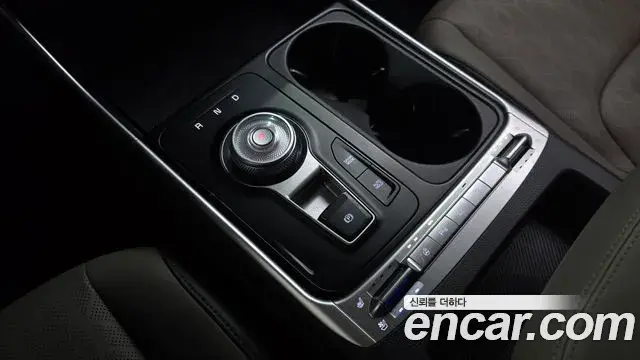 Kia Carnival 2024 — Şəkil 9/20