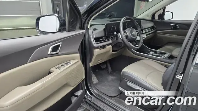Kia Carnival 2024 — Şəkil 10/20