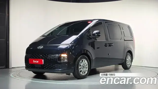 Hyundai Staria 2024 — Photo 1/20